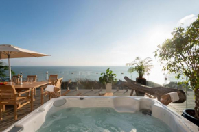 Cliffhanger House - Sleeps 12-14 Sea Views